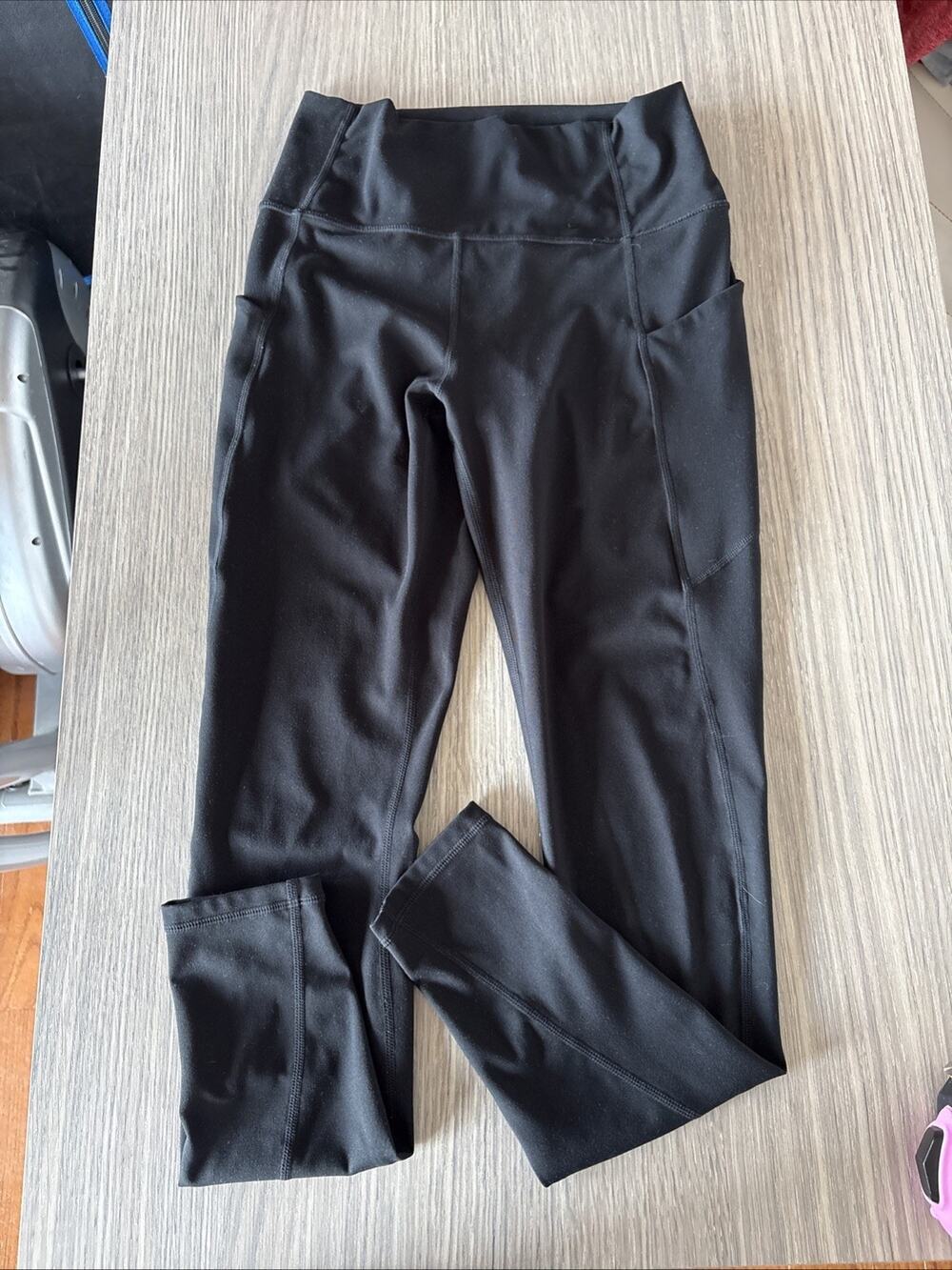 Fabletics Black High Rise Pocket 7/8 Leggings Women’s Medium Activewear